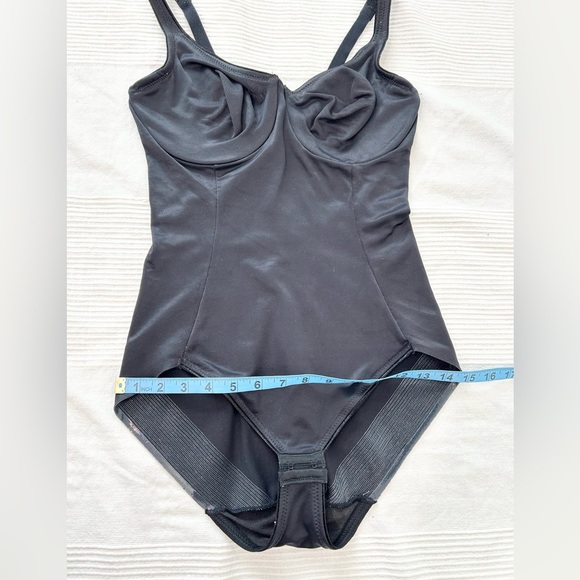 Naomi & Nicole Comfortable Firm Underwire Body Brief - Picture 6 of 15